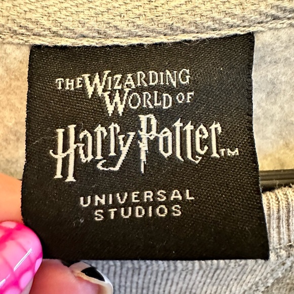 Wizarding World of Harry Potter Slyrtherin crewneck. ๐ค๐๐ size medium. - Picture 3 of 4